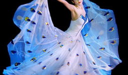 杨丽萍孔雀舞视频,舞动生命，绽放东方之美